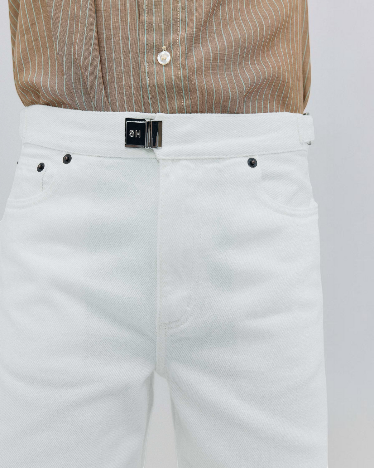Buckle Jean in Milk