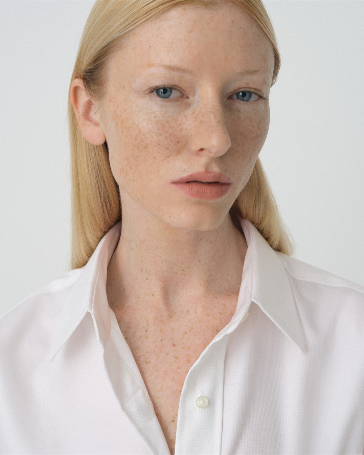Magnetic Closure Dress Shirt in White