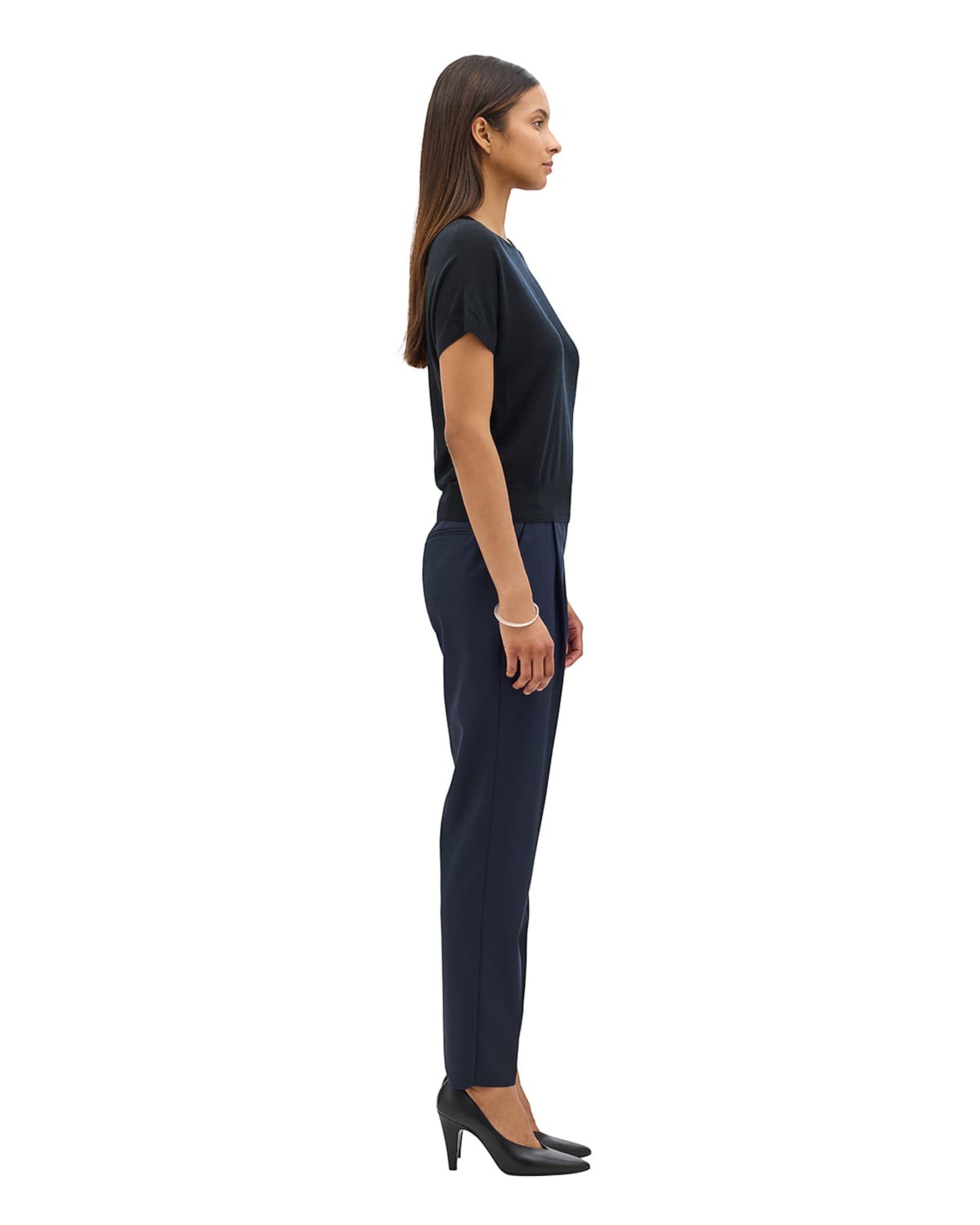 Featherweight Top