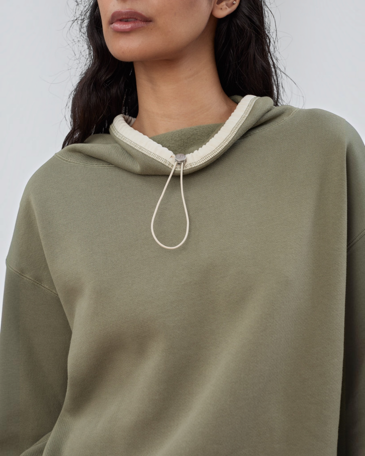 Rec Pullover in Army Green