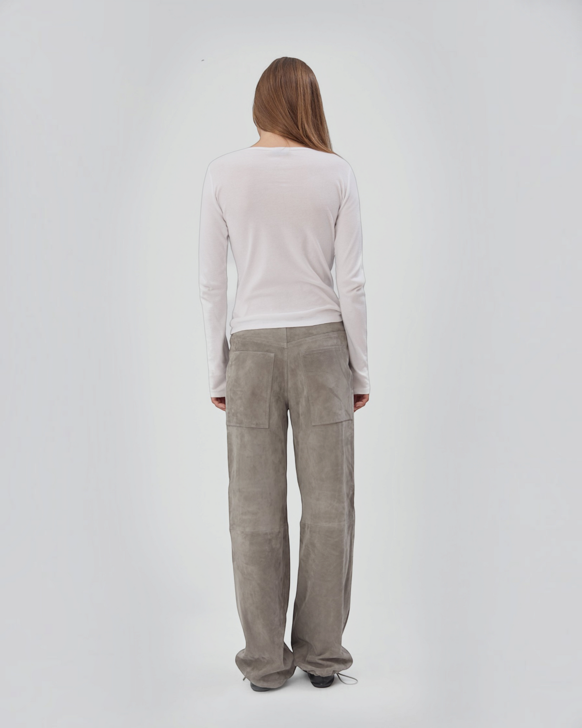 Sport Jean in Smoke Suede