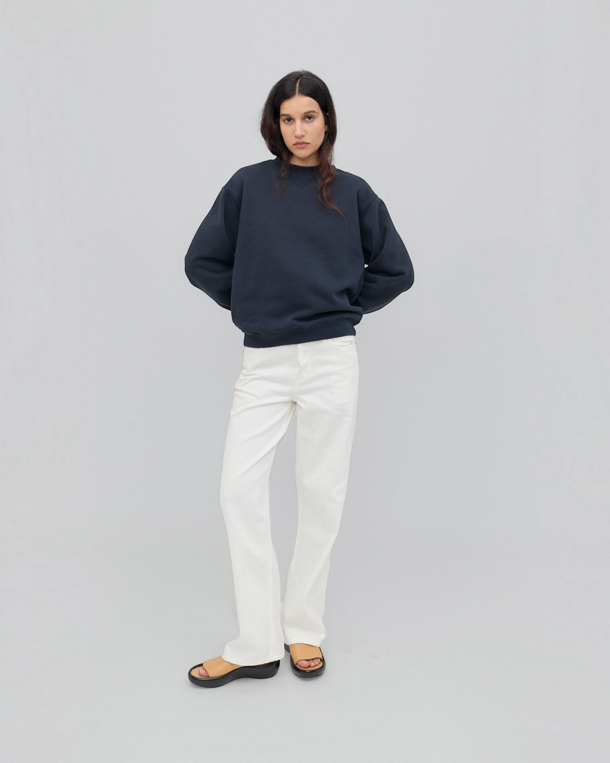The Sweatshirt in Navy