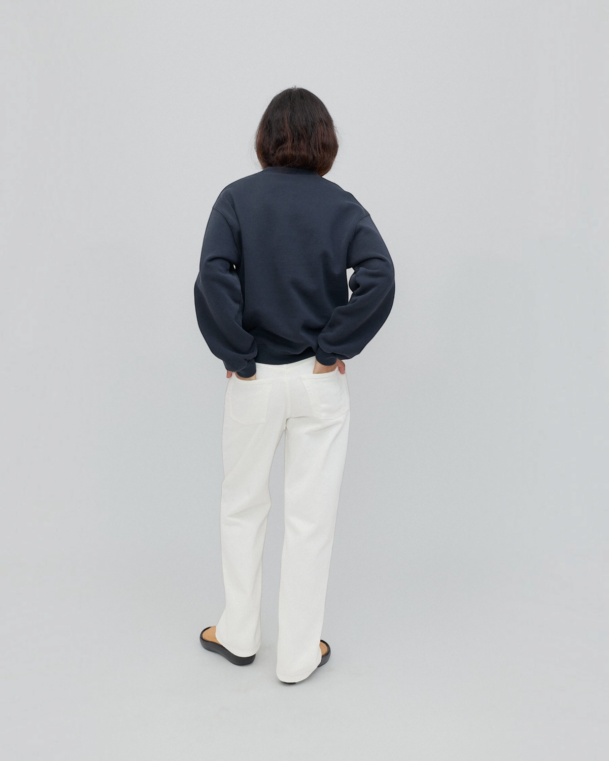 The Sweatshirt in Navy