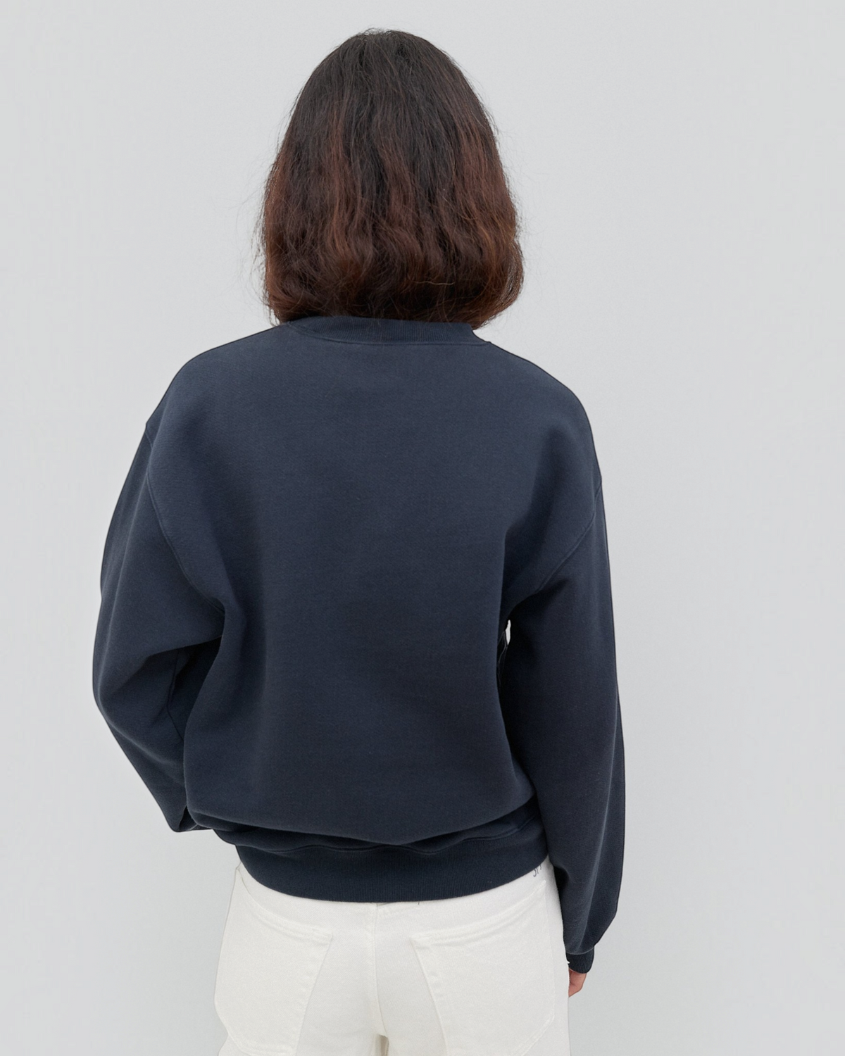 The Sweatshirt in Navy